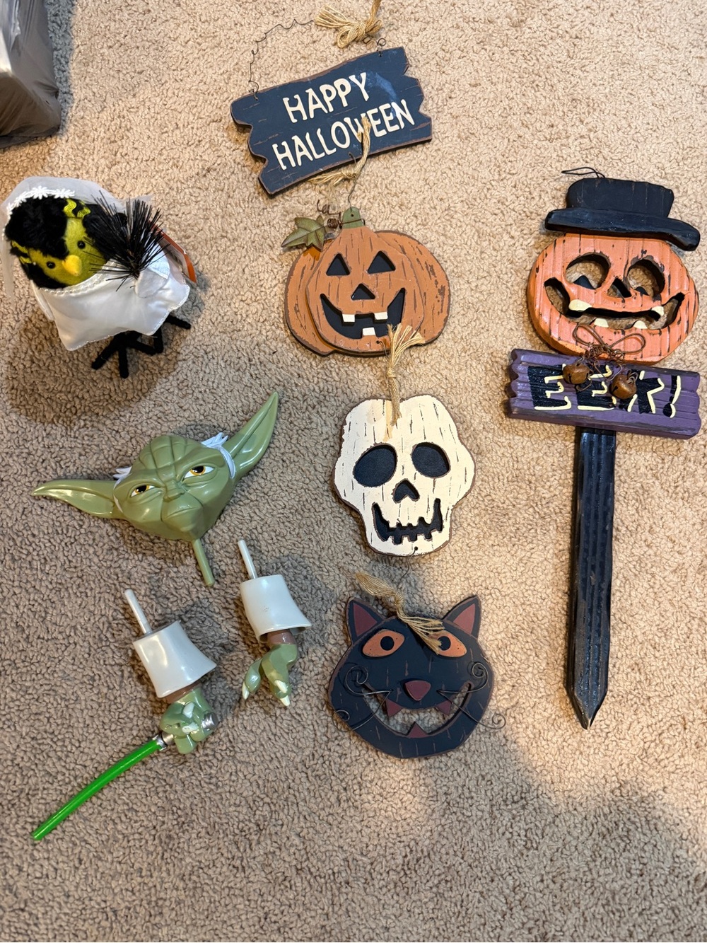 Small Halloween decor bundle